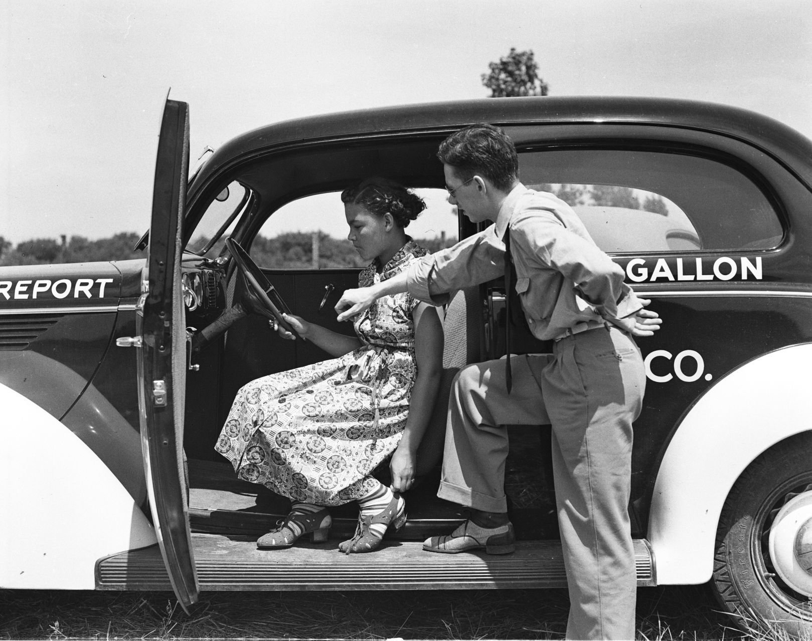 John Wallace giving auto instructions